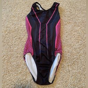 Gymnastics leotard
